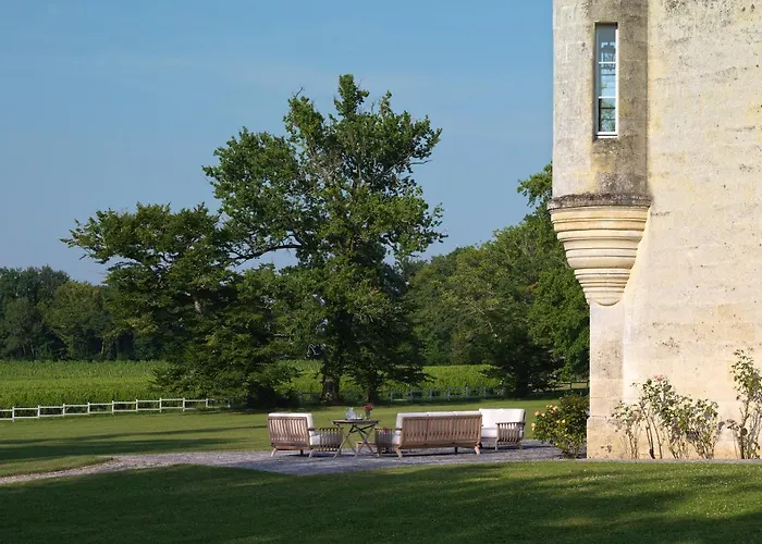 Château Le Petit Verdus Villa